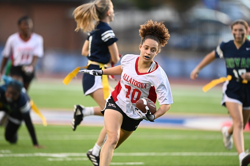 Read more about the article Flag Football’s Aoife Flynn Named Athlete of the Week