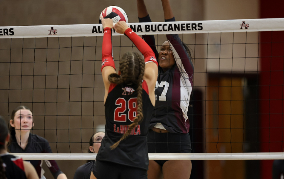 Read more about the article Volleyball’s LK Lamonica Named Athlete of the Week